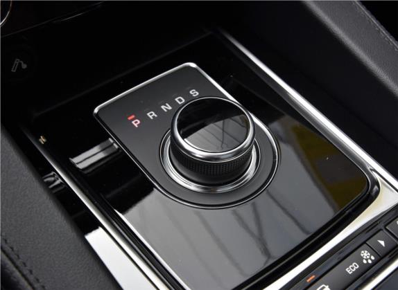捷豹F-PACE 2019款 2.0T 四驱都市尊享版 中控类   挡把