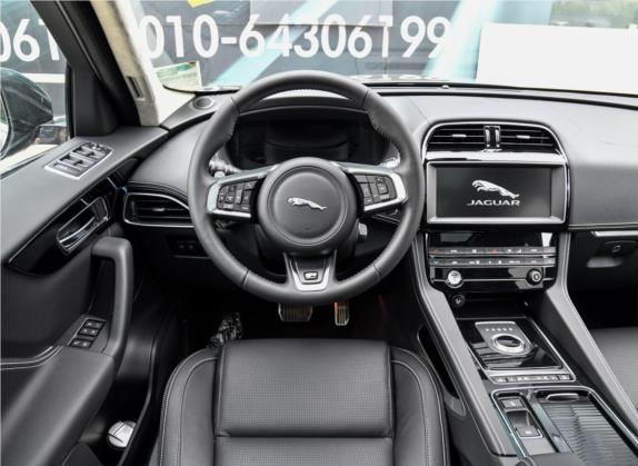 捷豹F-PACE 2019款 2.0T 四驱R-Sport运动版 中控类   驾驶位