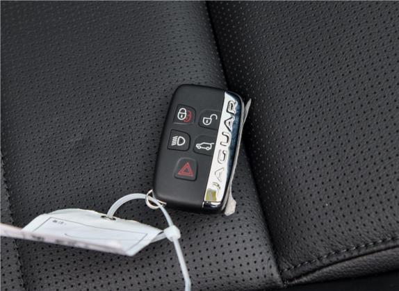 捷豹F-PACE 2019款 2.0T 四驱R-Sport运动版 其他细节类   钥匙