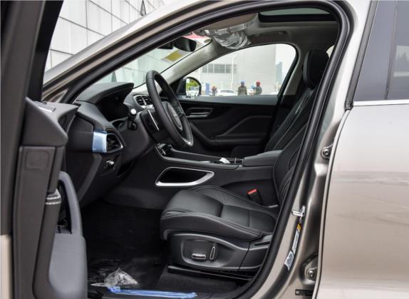 捷豹F-PACE 2019款 2.0T 四驱R-Sport运动版 车厢座椅   前排空间