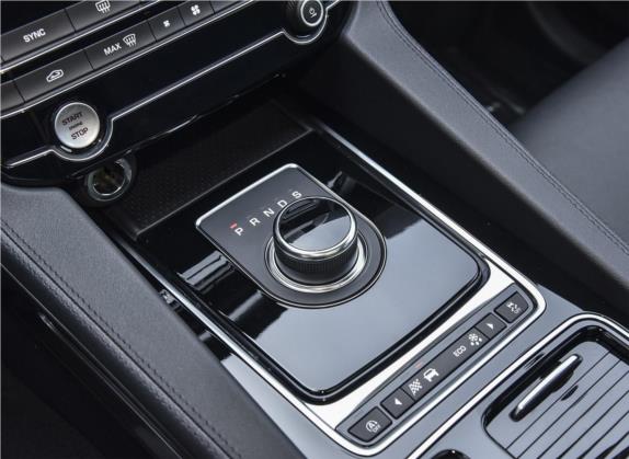 捷豹F-PACE 2020款 2.0T 都市尊享版 中控类   挡把