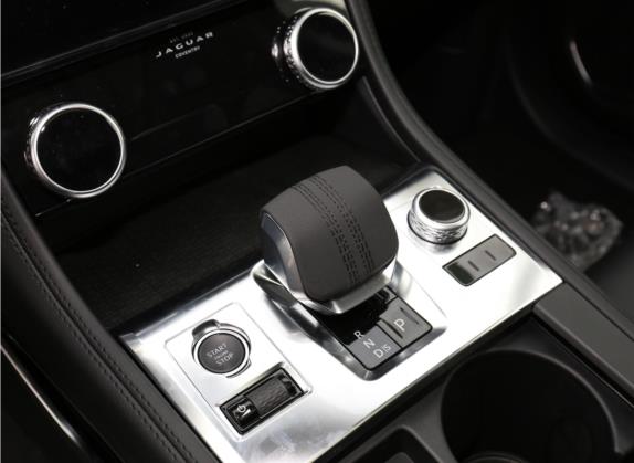 捷豹F-PACE 2021款 250PS 中控类   挡把