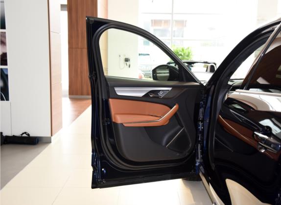 捷豹F-PACE 2021款 250PS R-Dynamic S 车厢座椅   前门板