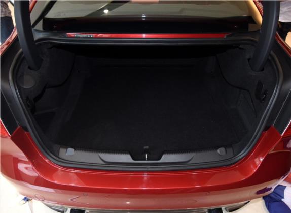 捷豹XE 2015款 3.0 SC 340PS S 车厢座椅   后备厢