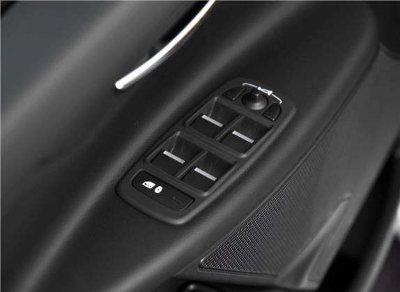 捷豹XE 2017款 2.0T 200PS R-Sport 车厢座椅   门窗控制
