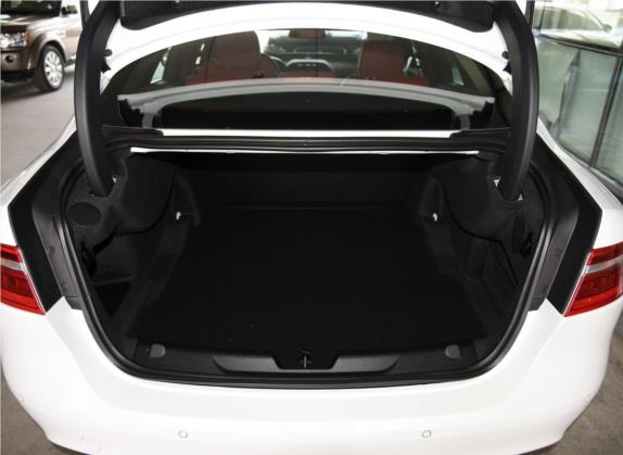捷豹XE 2017款 3.0 SC 340PS S 车厢座椅   后备厢