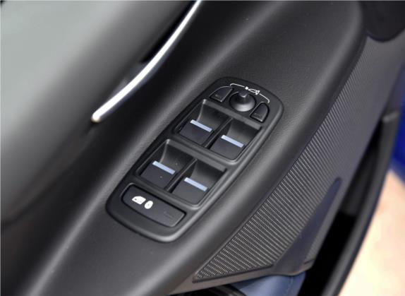 捷豹XE 2018款 2.0T 250PS 两驱R-Sport运动版 车厢座椅   门窗控制