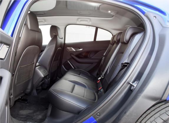 捷豹I-PACE 2018款 EV400 S 车厢座椅   后排空间