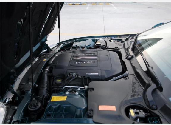捷豹XK 2009款 XKR 5.0L V8机械增压硬顶跑车 其他细节类   发动机舱