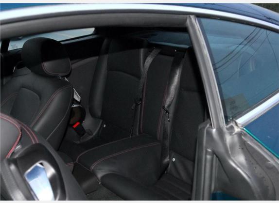 捷豹XK 2009款 XKR 5.0L V8机械增压硬顶跑车 车厢座椅   后排空间