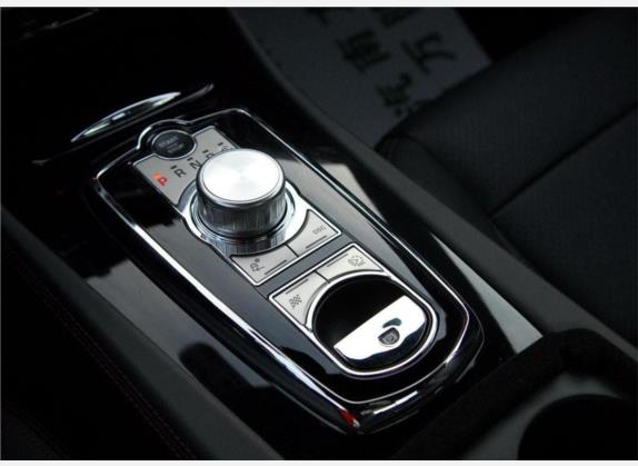 捷豹XK 2009款 XKR 5.0L V8机械增压硬顶跑车 中控类   挡把