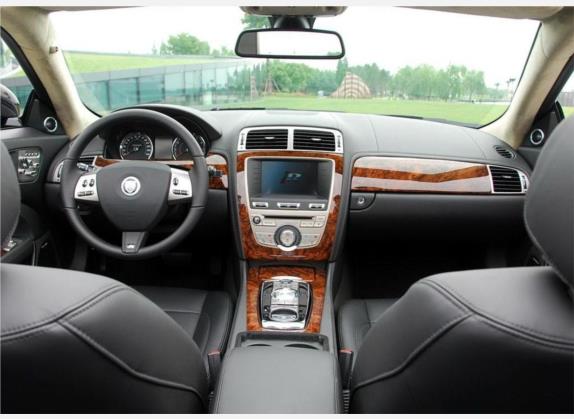 捷豹XK 2009款 XKR 5.0L V8机械增压敞篷跑车 中控类   中控全图