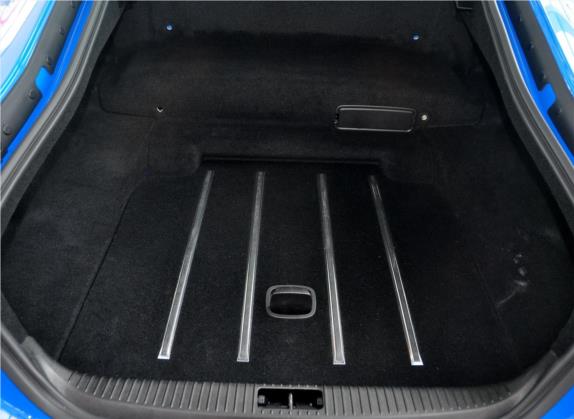 捷豹XK 2012款 XKR-S 5.0L 硬顶版 车厢座椅   后备厢
