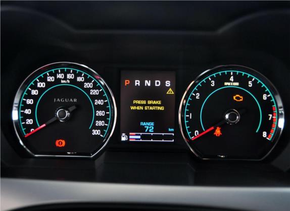 捷豹XK 2012款 XKR-S 5.0L 硬顶版 中控类   仪表盘