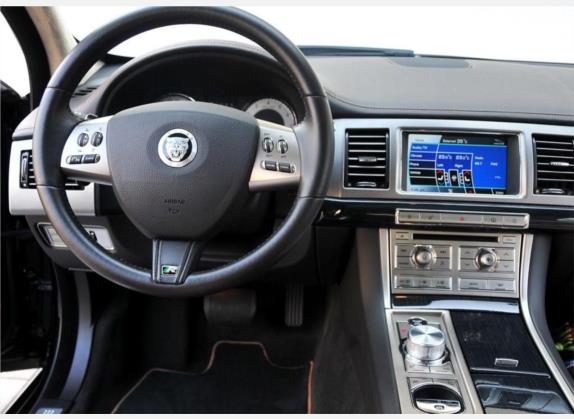 捷豹XF 2009款 XFR 5.0L V8机械增压版 中控类   驾驶位