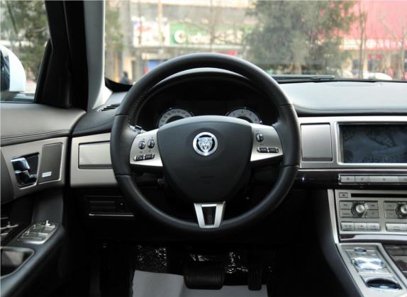 捷豹XF 2009款 XF 3.0L V6豪华版 中控类   驾驶位