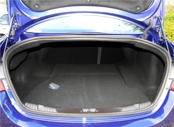 捷豹XF 2011款 XF 3.0 V6 75周年纪念版 车厢座椅   后备厢
