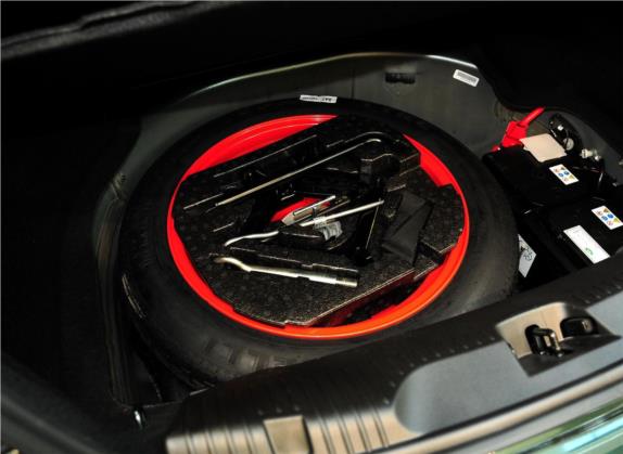 捷豹XF 2012款 XF 3.0L V6豪华版 其他细节类   备胎