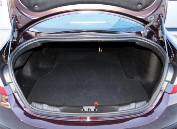 捷豹XF 2013款 XF 2.0T 风华版 车厢座椅   后备厢