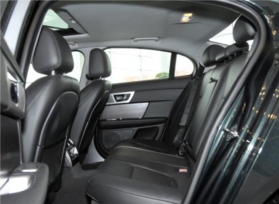 捷豹XF 2013款 XF 3.0 SC 风华版 车厢座椅   后排空间