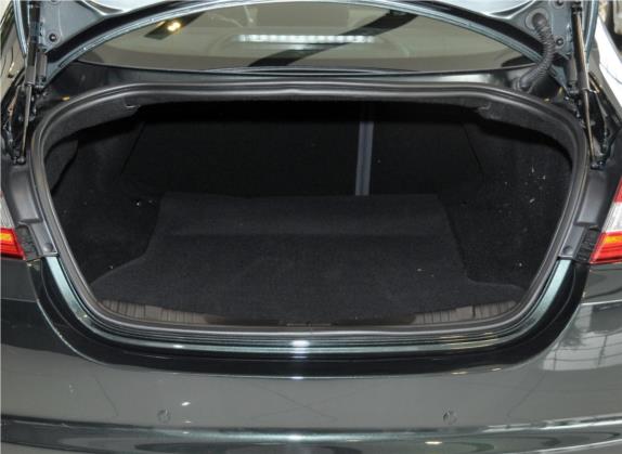 捷豹XF 2013款 XF 3.0 SC 风华版 车厢座椅   后备厢