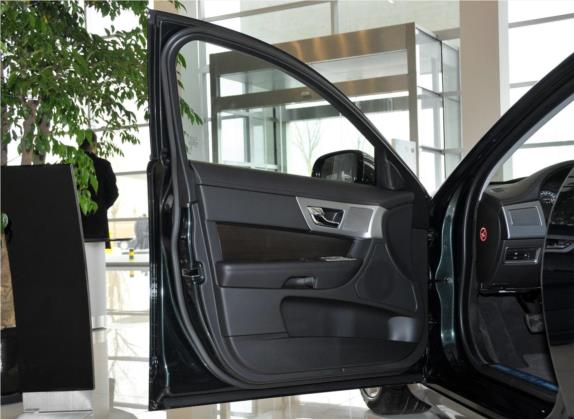 捷豹XF 2013款 XF 3.0 SC 风华版 车厢座椅   前门板