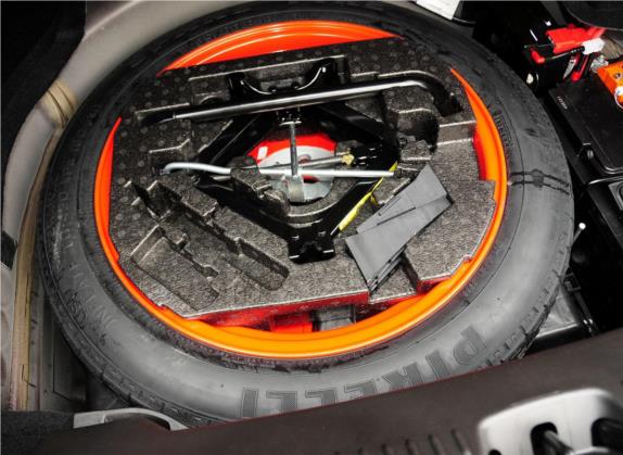 捷豹XF 2014款 XF 2.0T 奢华版 其他细节类   备胎