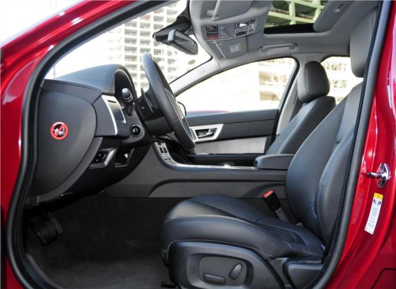 捷豹XF 2014款 XF 2.0T Style Club限量版 车厢座椅   前排空间