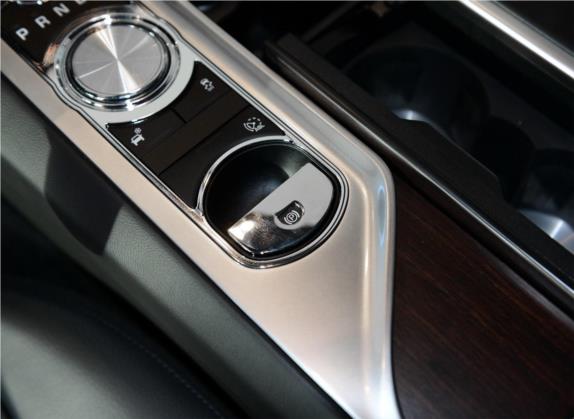 捷豹XF 2015款 XF 2.0T Sportbrake 风华版 中控类   挡把