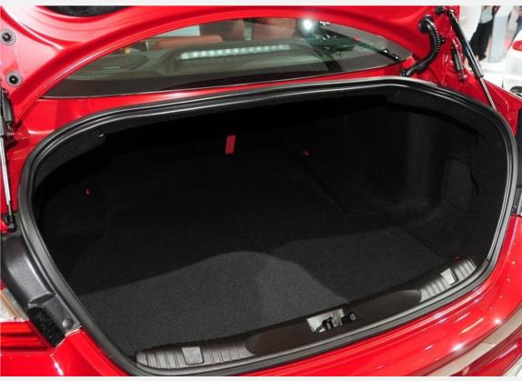捷豹XF 2015款 XF 3.0 SC R-Sport 奢华版 车厢座椅   后备厢