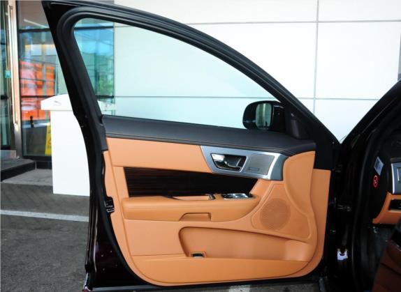 捷豹XF 2015款 XF 2.0T 奢华版 车厢座椅   前门板