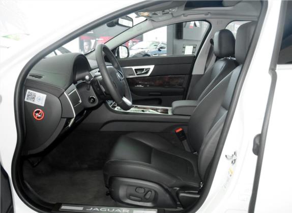 捷豹XF 2015款 XF 2.0T Sportbrake 豪华版 车厢座椅   前排空间