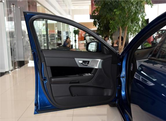 捷豹XF 2015款 XF 3.0 SC 80周年典藏R-Sport版 车厢座椅   前门板