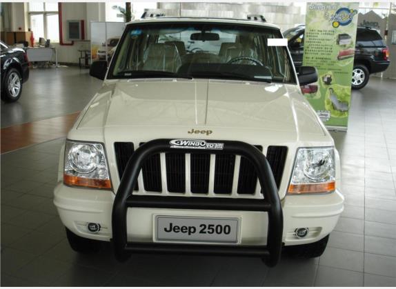 北京JEEP 2005款 2500 2.4L 4X2 外观   正前