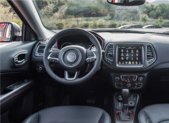 指南者 2017款 200TS 自动高性能四驱版 中控类   驾驶位