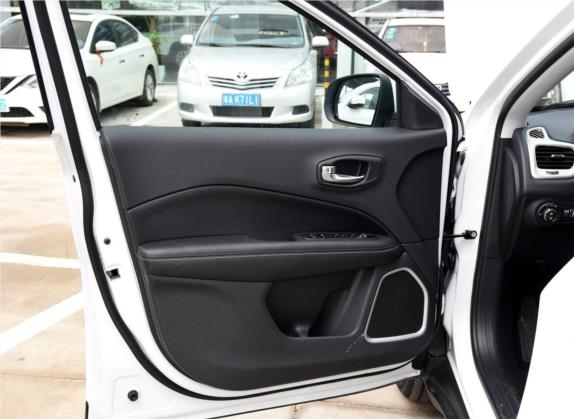 指南者 2017款 200T 自动悦享版 车厢座椅   前门板