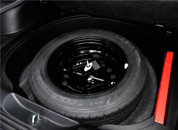自由光 2016款 2.4L 领先版 其他细节类   备胎