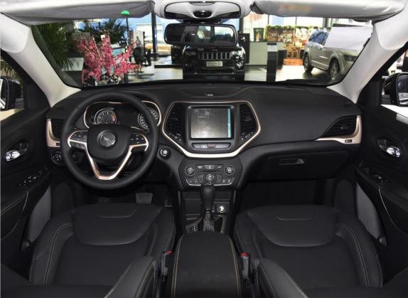 自由光 2016款 2.0L 优越版 中控类   中控全图