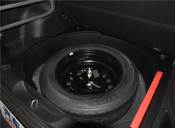自由光 2016款 2.0L 智能版 其他细节类   备胎