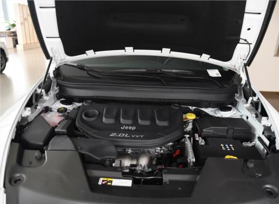 自由光 2016款 2.0L 智能版 其他细节类   发动机舱