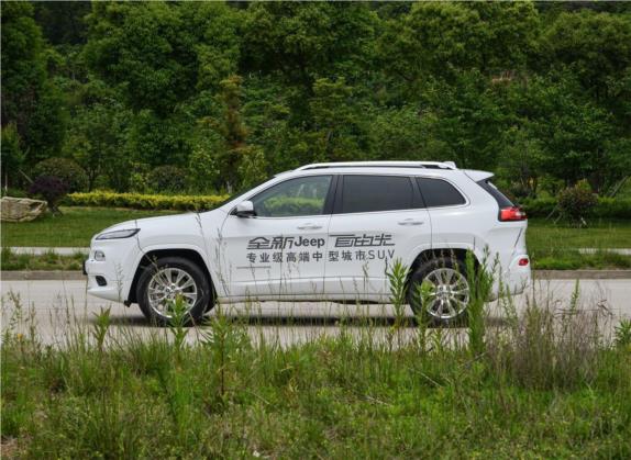 自由光 2017款 2.4L 全能版 外观   正侧