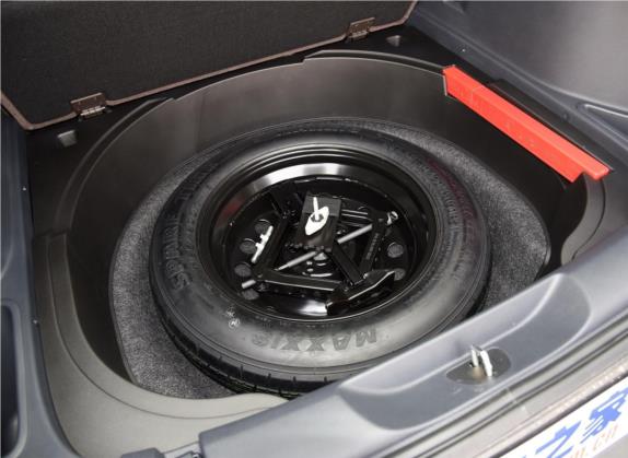 自由光 2017款 2.0L 优越版 其他细节类   备胎