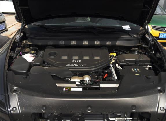 自由光 2017款 2.0L 优越版 其他细节类   发动机舱