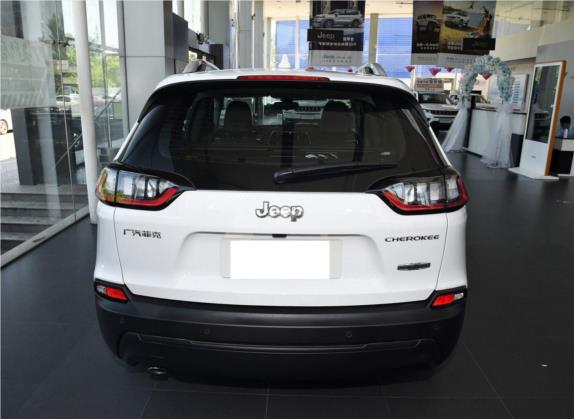 自由光 2019款 2.0L 两驱优享版 国V 外观   正后