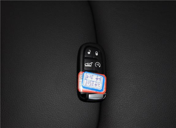 自由光 2021款 2.0T 四驱80周年纪念版 其他细节类   钥匙
