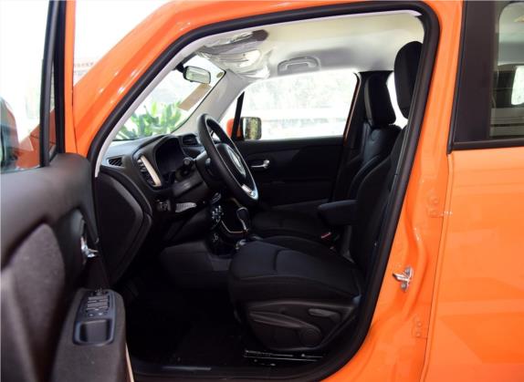 自由侠 2016款 1.4T 自动高能版 车厢座椅   前排空间