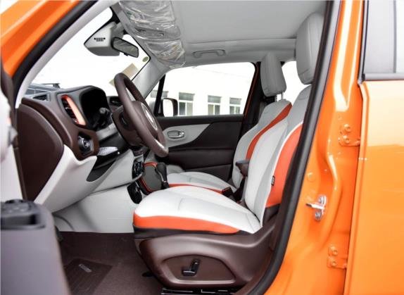 自由侠 2017款 180T 自动智能版 车厢座椅   前排空间