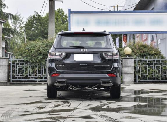 大指挥官 2020款 2.0T 两驱领先版 外观   正后