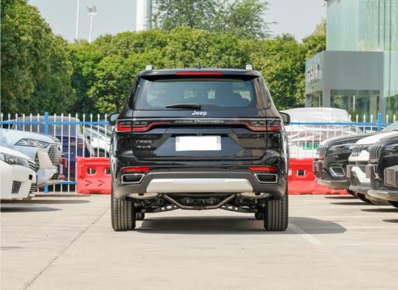 大指挥官 2022款 2.0T 四驱豪华版 外观   正后