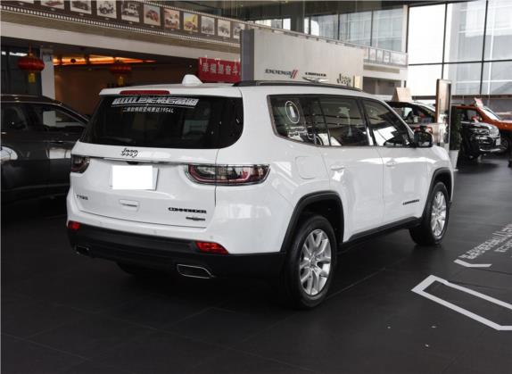 指挥官 2018款 2.0T 两驱进享版 国V 外观   斜后